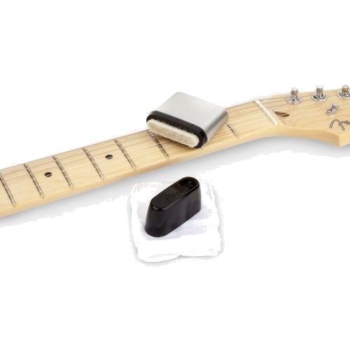 Fender Speed Slick Guitar String Cleaner, Black/Silver