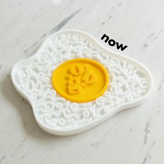 sunny side up egg lick mat